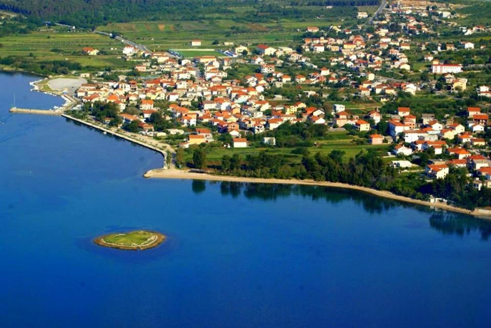 Apartmani Ajp Posedarje Kültér fotó