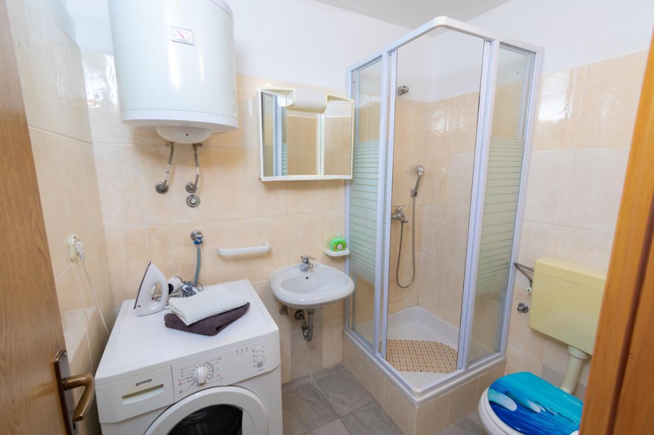 Apartmani Ajp Posedarje Kültér fotó
